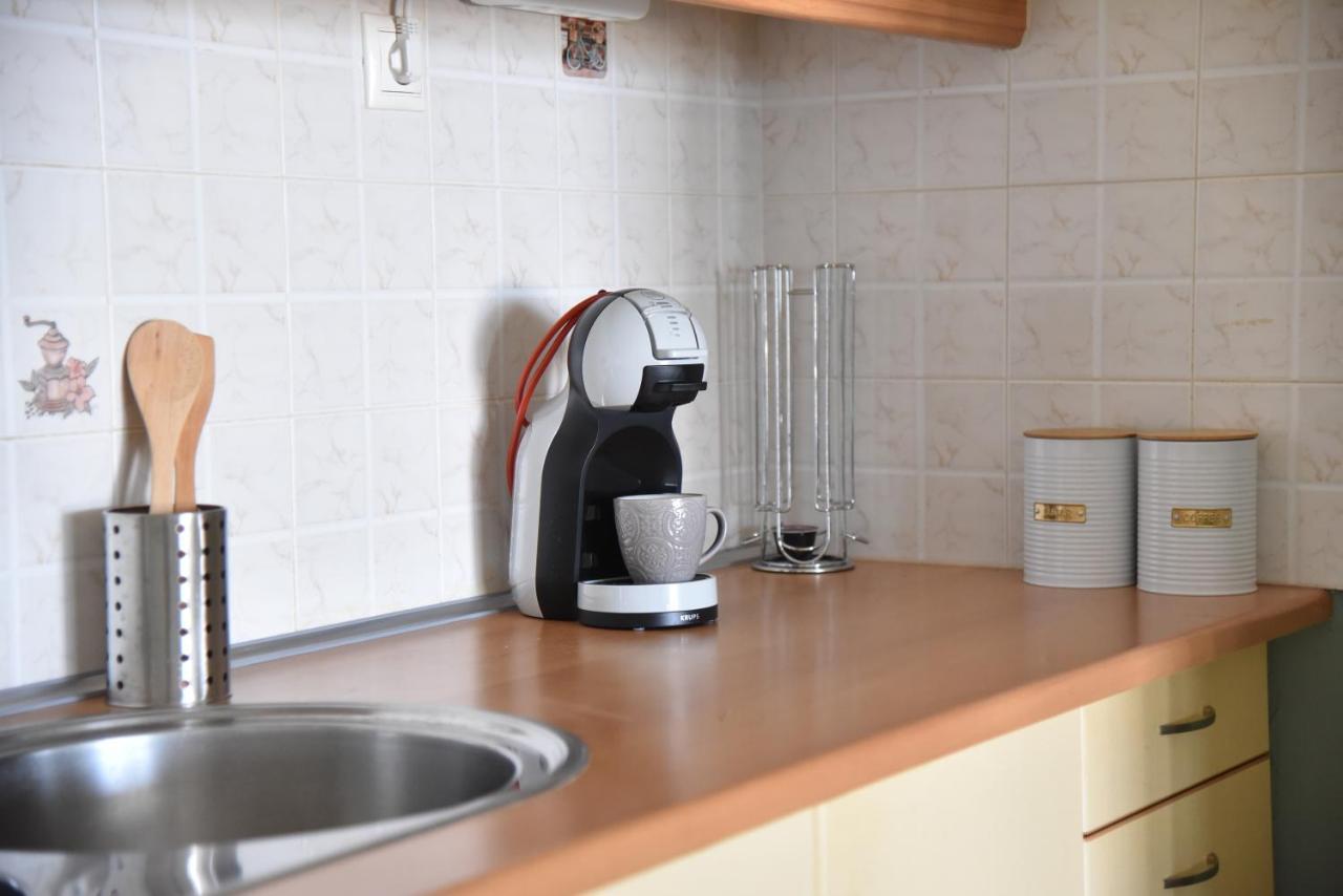 Family Apartments 3 Lechaio Ngoại thất bức ảnh