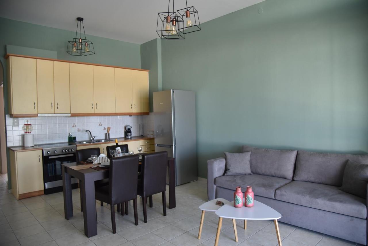 Family Apartments 3 Lechaio Ngoại thất bức ảnh