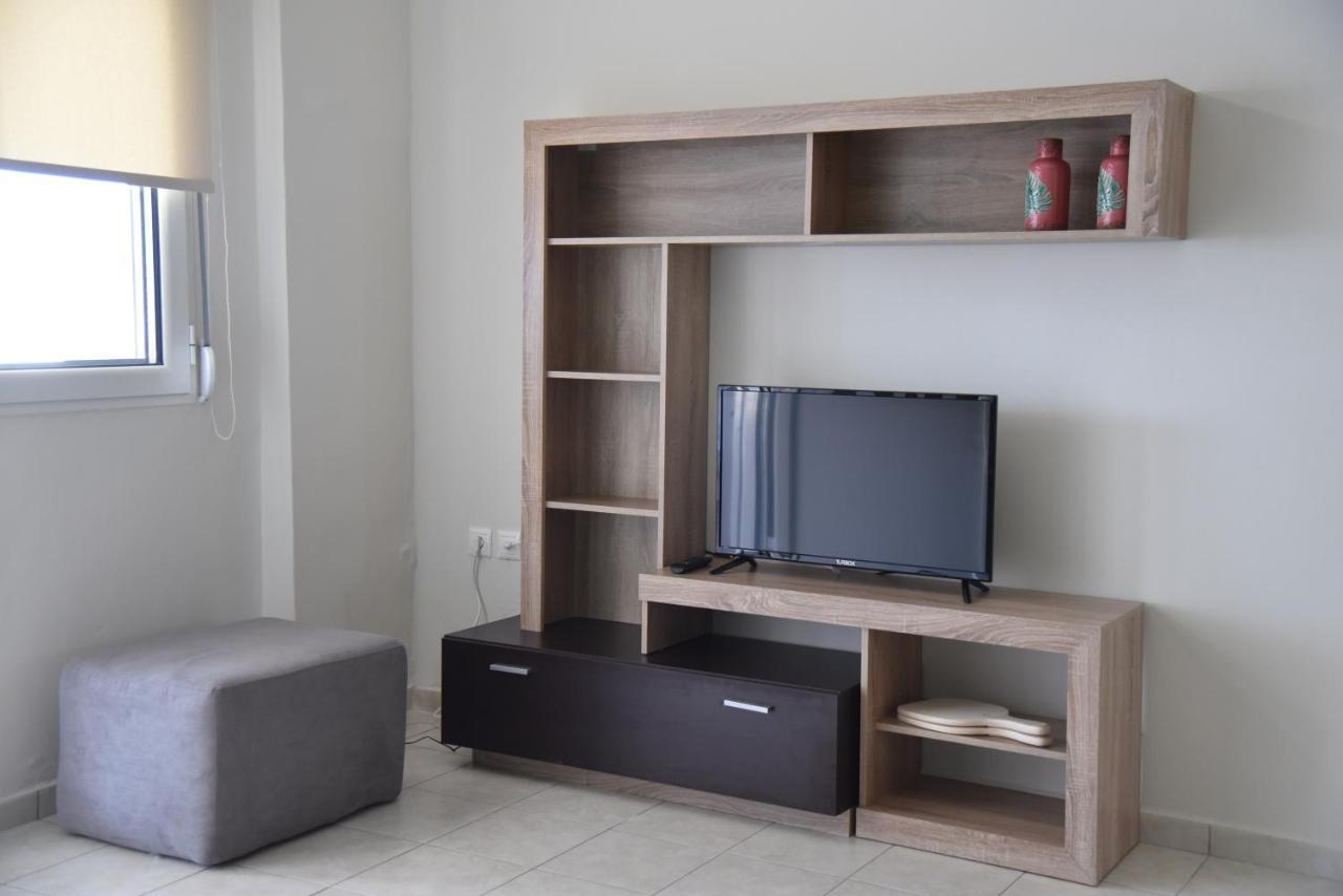 Family Apartments 3 Lechaio Ngoại thất bức ảnh